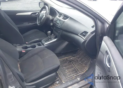 2017 Nissan Sentra S z USA, uszkodzony, nr VIN 3N1AB7AP3HY234379